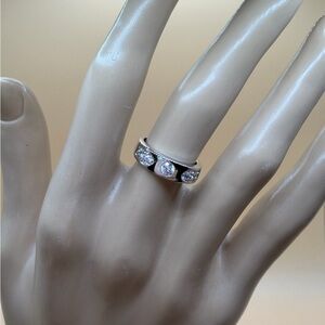 💎 Women's Fashion Diamond Ring 💍 Size 5.5